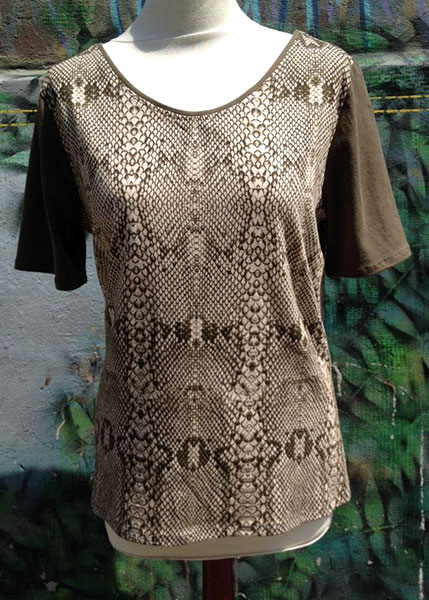 Shirt Schlange